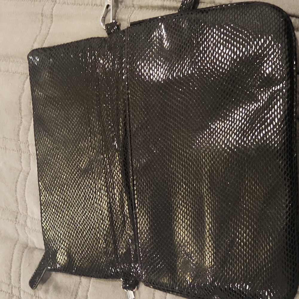 Salvatore Ferragamo Shimmering Black Shoulder Bag - Picture 4 of 10